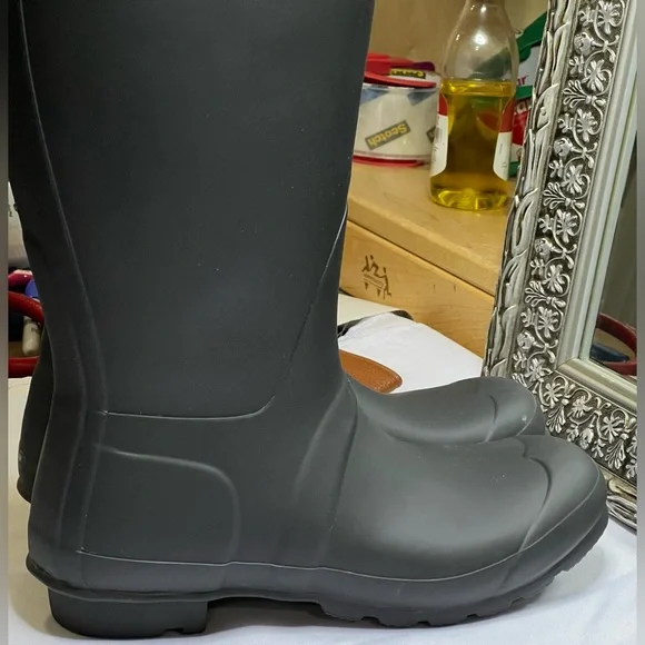 Hunter Black Original Tall Rain Boots 8 - Picture 14 of 14